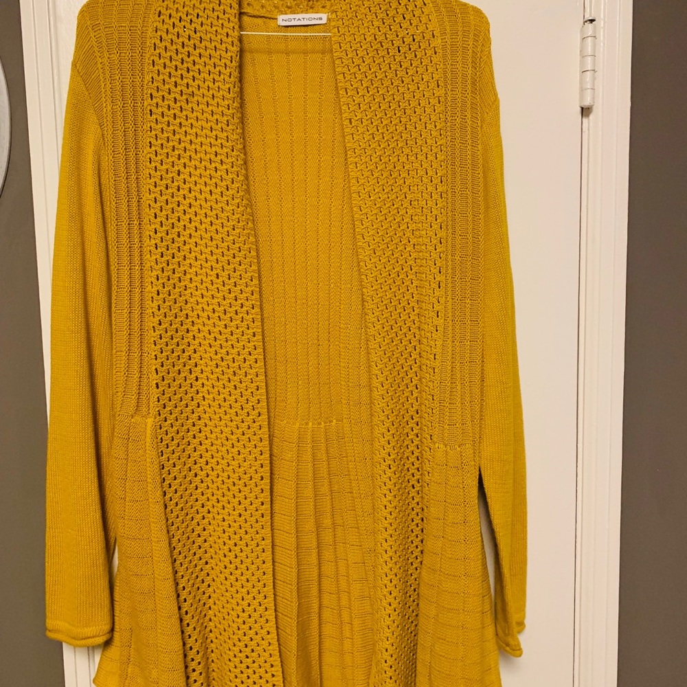 Sweater - Picture 2 of 4